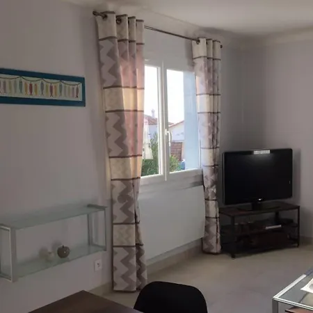 別荘 Charmante Maison Idealement Situee *