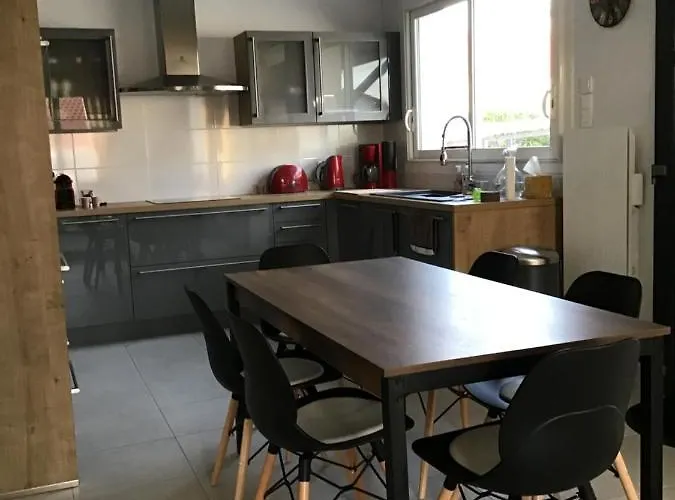 Charmante Maison Idealement Situee *